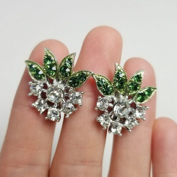 Vintage Brooch and Clip On Earring Set, Green and Silver Tone Rhinestone, 60s - Picture 3 of 8